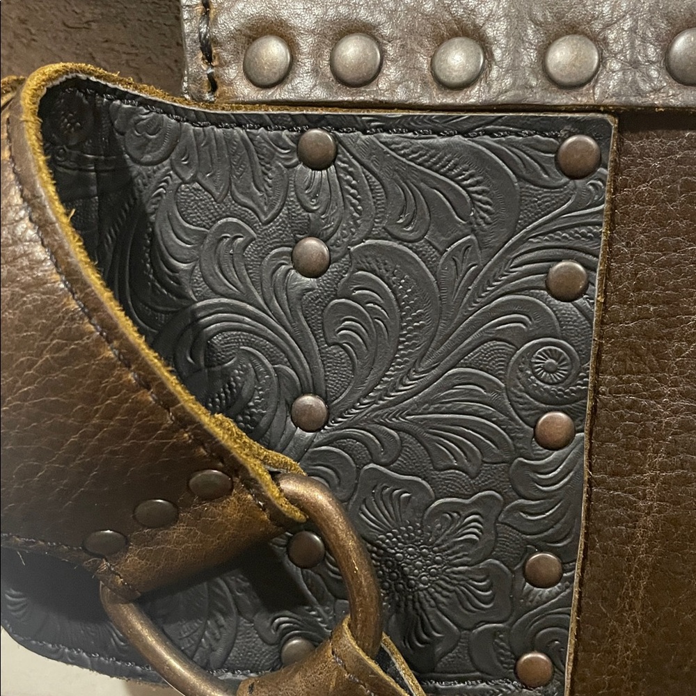🌟🌟HOST PICK🌟🌟Absolutely Stunning Leather Handmade Belt Bag - Picture 6 of 12